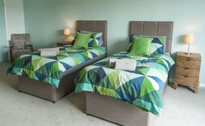 Twin configuration of zip lock bed.