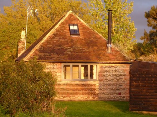 Silver Cottage Holiday Retreat In Kent Sleeps 4 Log Burner Wifi