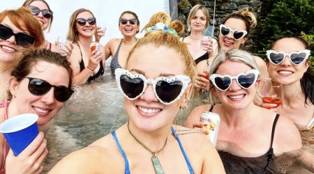 Hen-do hot tub session