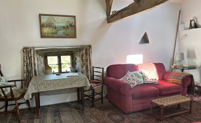 Llangain Farmhouse and Barn