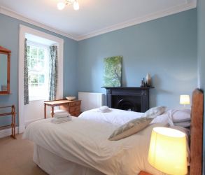 Old Bell House twin bedroom