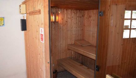 Sauna (coin operated)