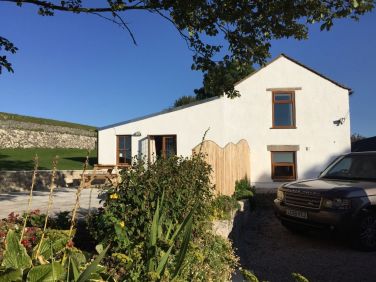 The Cow Shed at Cop Farm, sleeps up to ten guests