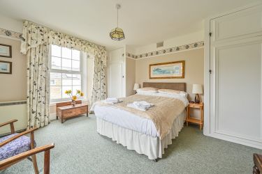 Epphaven apartment double bedroom