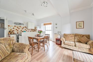 Gorran apartment lounge, dining area and kitchen