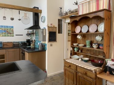 Well-equipped kitchen