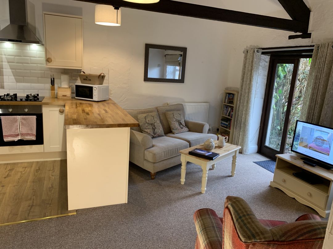 Rose Cottage Self Catering Retreat In Devon Sleeps 4 Cot Wifi