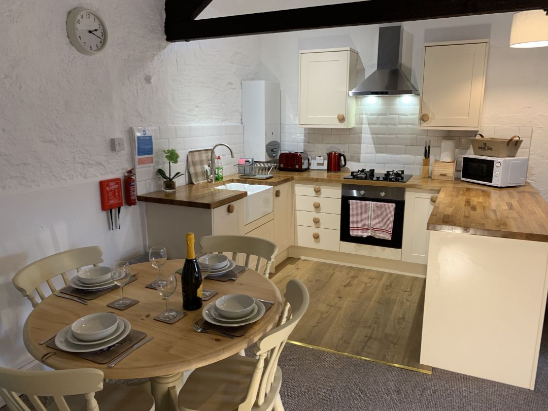 Rose Cottage Self Catering Retreat In Devon Sleeps 4 Cot Wifi