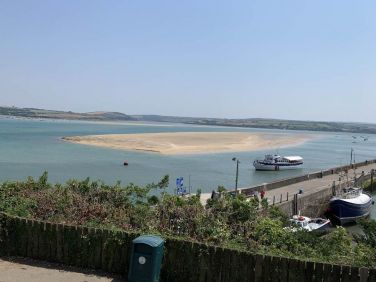 Jubilee Queen leaving the harbor daily trips