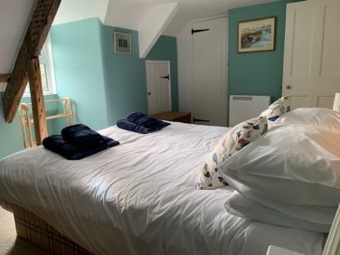 2nd Floor King Room (can be a twin room)