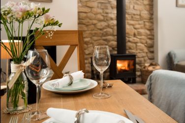 Comfortable dining for two