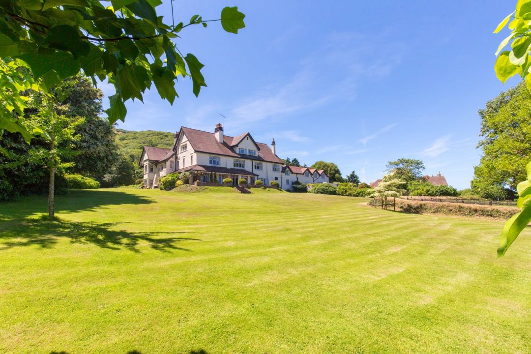 Porlock Vale House, Large Group Rental in Exmoor, Sleeps 30, Games Room