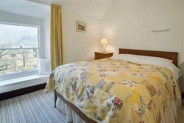 Smaller double bedroom in Manesty Band