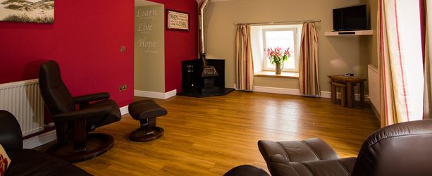 Idle tides sitting room