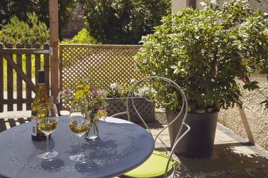 Private patio garden, an ideal spot for a quiet drink