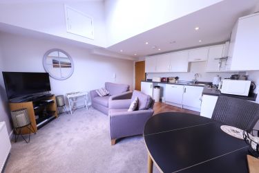 Stationside Apartment