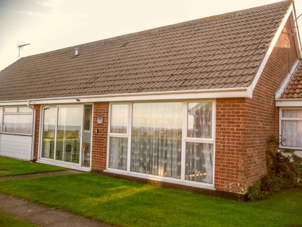 Rose Cliff Cottage Dog Friendly Rental In Suffolk Sleeps 5