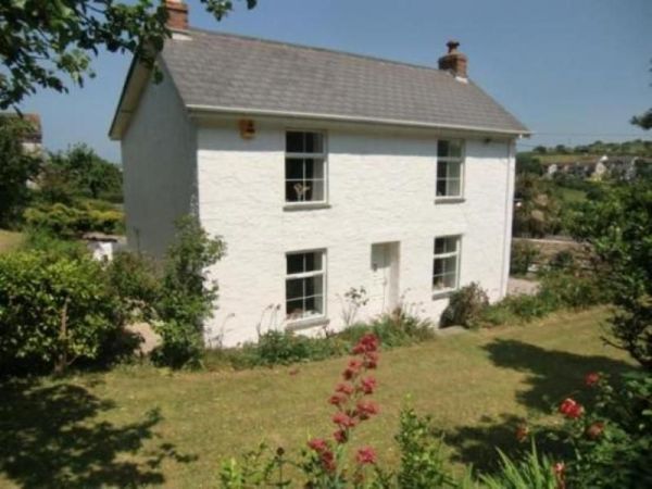 Hillside Cottage Self Catering In West Cornwall Sleeps 6