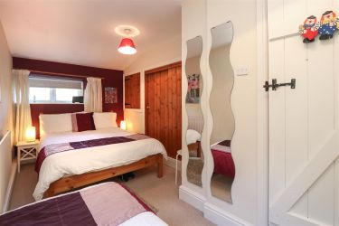 Bedroom 5 with 1 double and 1 single bed