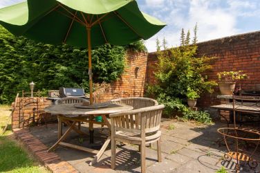A little suntrap walled garden Fairlea Grange
