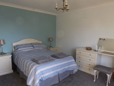 Mayland Farm Cottage