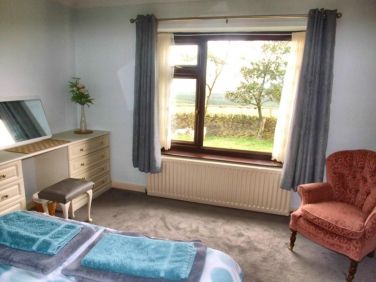 Mayland Farm Cottage