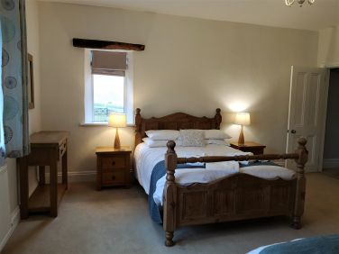 Farmhouse bedroom 2 ( double + single bed + room for fold out bed )