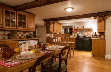 Fully equipped kitchen