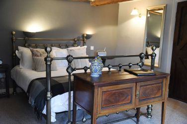 Room number 1 King size bed sleeps 2 En-suite