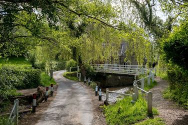 The Bridge Inn pub at two minutes walk from Bridge Farmhouse