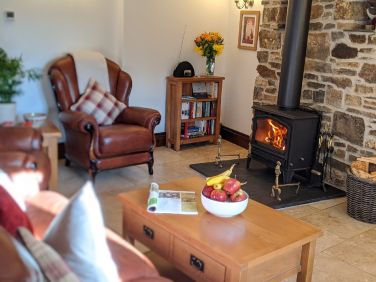 The cosy lounge with underfloor heating