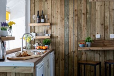 Kitchen 2: The Little Cottage
