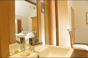 Ensuite shower room.