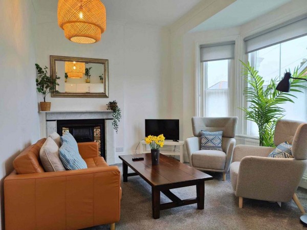 Alexandra Apartment