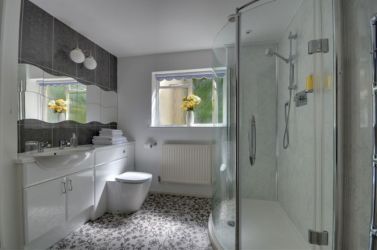 Gamekeeper's bathroom