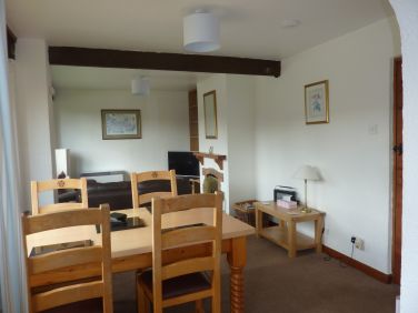 Farriers cottage dining area