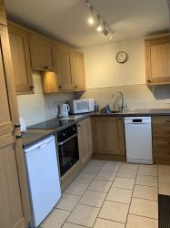 Farriers Cottage kitchen with dishwasher
