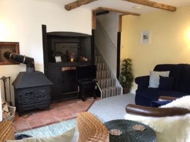 The original village bread oven is a characterful feature.