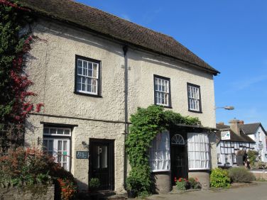 Holly Lodge is in Eardisely, one of the Herefordshire 'Black and White' villages.