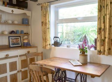 Dining room kitchen
