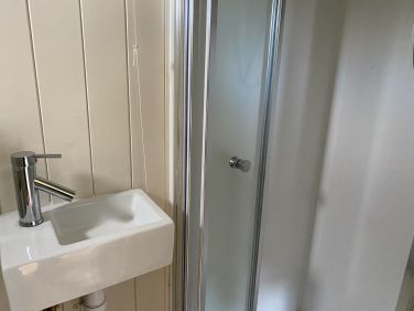 Michelmersh Manor Farm - Shepherd Hut Farmstay