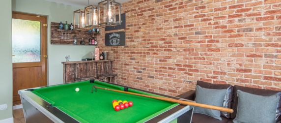 Games room & bar makes this a great property for friends and family