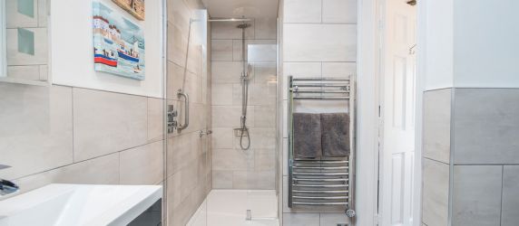 Downstairs shower room and toilet - off downtairs bedroom & hall