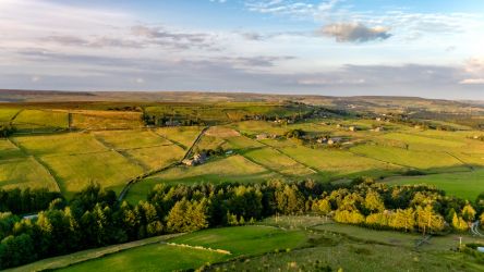 Beautiful scenery in all directions, yet with a central UK location