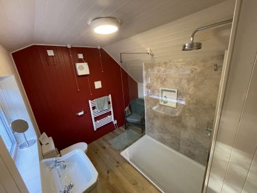 En suite bathroom