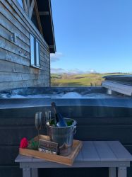 Romantic, secluded setting at Oakview