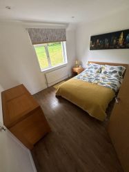 Kingsize Bedroom Downstairs
