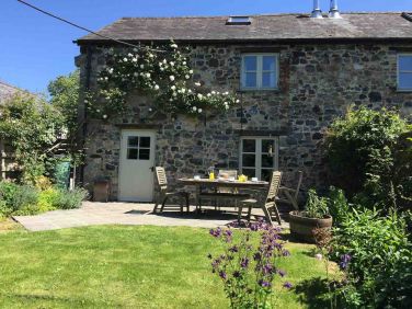 2 Bedroom Cottage to Rent, Drewsteignton, Devon, Dartmoor