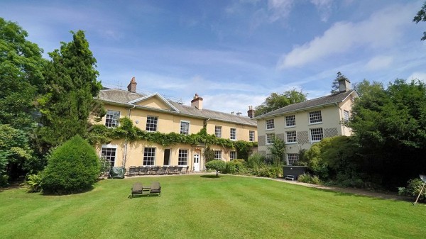 Tone Dale House