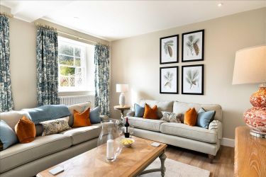 2 Lumford House